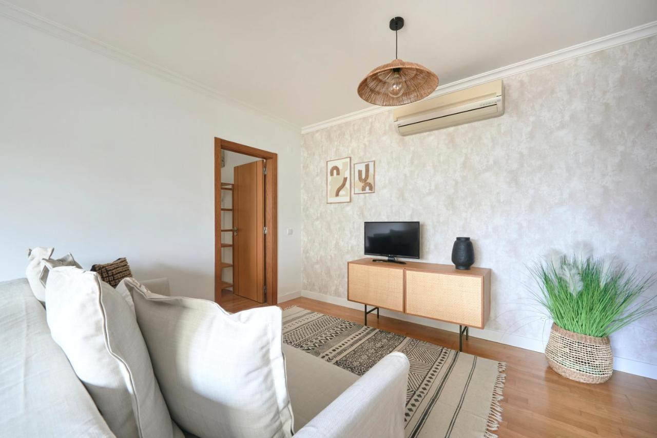 Apartment With Private Terrace & Car Garage Lisboa Eksteriør billede